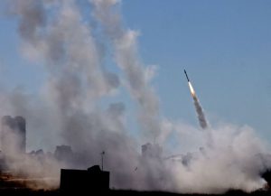 وزیر جنگ اسرائیل: ۱۰ هزار بمب و موشک بر سر غزه ریختیم