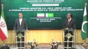 گسترش روابط سیاسی و تجاری ایران و پاکستان