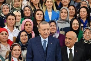 اردوغان پیشنهاد همه پرسی حجاب برگزار می‌کند
