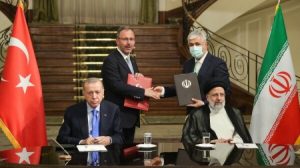 ایران و ترکیه هشت سند و یادداشت تفاهم امضا کردند