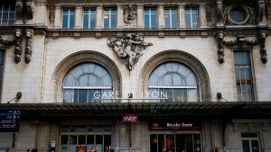 حمله با سلاح سرد در ایستگاه متروی پاریس؛ مظنون گواهینامه ایتالیایی به همراه داشت