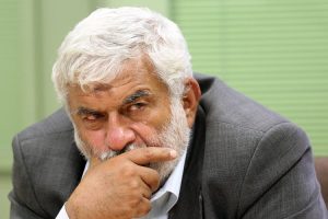 دولت‌ها کاری جز تکیه بر صندلی گرانی و بالا بردن قیمت‌ها ندارند/ طرح‌های بزرگ انقلاب در دولت میرحسین موسوی شکل گرفت