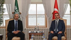 دیدار وزیر صنایع و فناوری ترکیه و وزیر سرمایه‌گذاری عربستان سعودی در استانبول