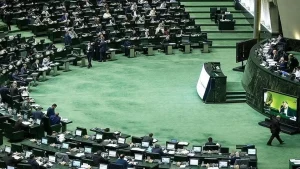 اسامی ۶۲ نماینده غایب مجلس اعلام شد