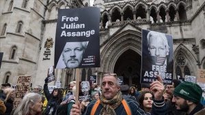 دادگاه عالی انگلستان: جولیان آسانژ فورا به آمریکا مسترد نخواهد شد
