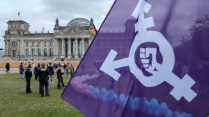 در آلمان تغییر هویت و تغییر جنسیت آسان شد؛ نگرانی محافظه‌کاران از عواقب تصویب قانون جدید