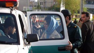 پلیس ایران دور جدید سخت‌گیری‌ها برای حجاب اجباری را آغاز کرد