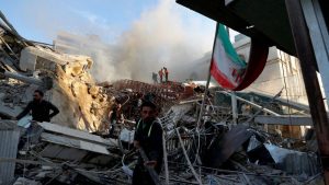 کشته شدن فرمانده ارشد سپاه در حمله هوایی به ساختمانی در کنار سفارت ایران در دمشق